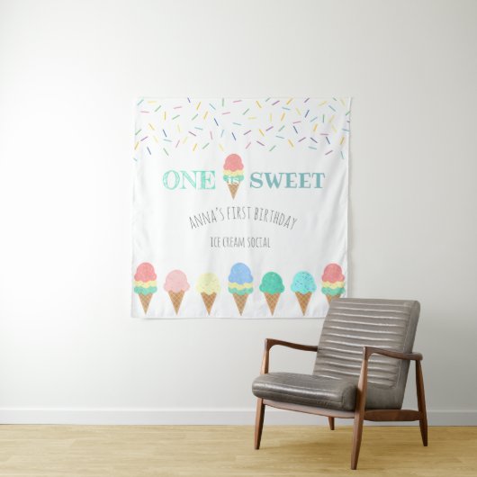 Een is zoete ijsje op de eerste verjaardag wandkleed (In situ)