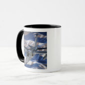 Een Italiaans AMX maakt verbinding Mok (Voorkant links)