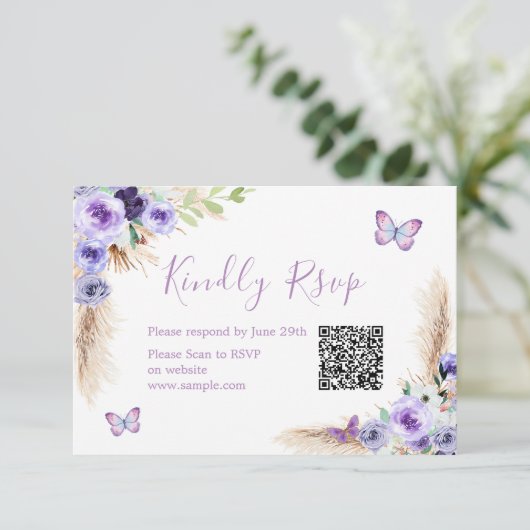 Een jaar Fluttered Butterfly Birthday QR RSVP-kaar Bedankkaart (Staand voorkant)