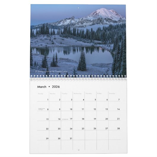Een jaar van Mount Rainier 2026 Muur Kalender (Mar 2026)