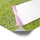 Een jonge vrouw die yoga doet poster (Hoek)