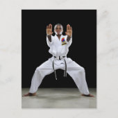 Een jongen (15 jaar oud) in een Karate Uniform met Briefkaart (Voorkant)
