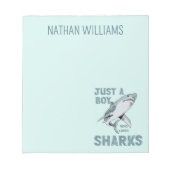 Een jongen die dol is op haaienliefhebbers notitieblok (Voorkant)