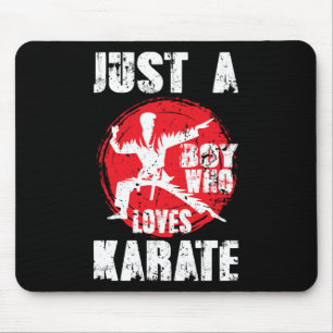 Een jongen die houdt van karate, een grappig Gezeg Muismat