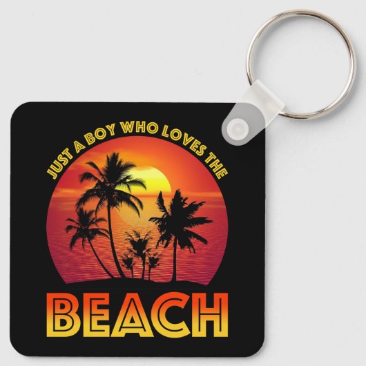 Een jongen die van het strand houdt sleutelhanger (Achterkant)