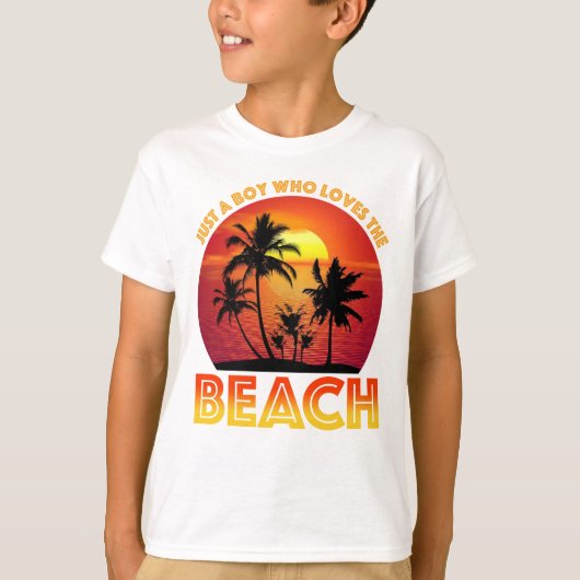Een jongen die van het strand houdt t-shirt (Voorkant)