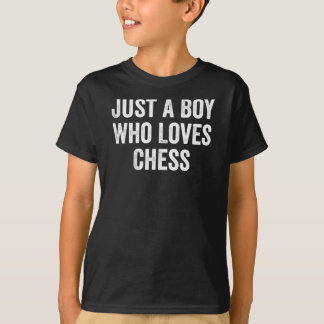 Een jongen die van schaken houdt t-shirt