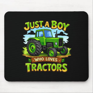 Een jongen die van tractoren houdt grappige boerde muismat