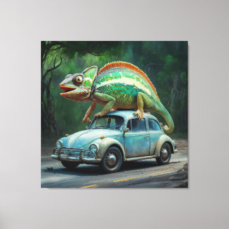 Een kameleon op een auto in een levendig schilderi canvas afdruk