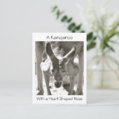 Een kangoeroe met een hartvormige neus briefkaart (Staand voorkant)