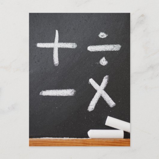 Een karton met mathematische symbolen erop briefkaart (Voorkant)