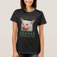 Een kat met een lelijke X Mas Sweaters.