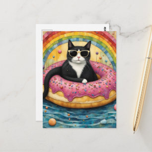 Een kat op vakantie in een drijvende donut briefkaart