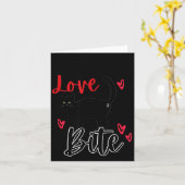 Een kattenbeet betekent liefde, katten Valentijnsd Kaart (Gele Bloem)