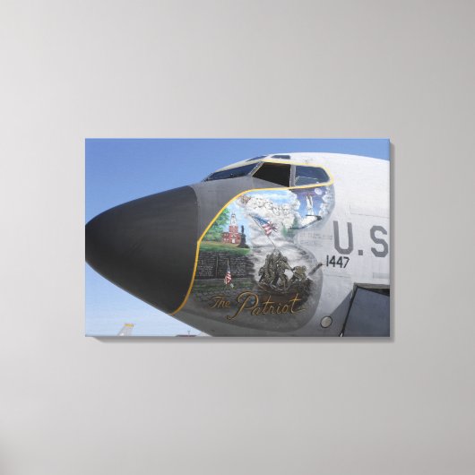 Een KC-135 Stratotagalende patriottische neus Canvas Afdruk (Voorkant)