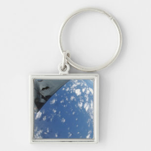 Een KC-135 Stratotanker vult een B-2-geest Sleutelhanger