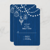 Een Kerstbruiloft Witte Krijt Design op Blauw RSVP Kaartje (Voorkant / Achterkant)