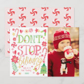 Een kerstkaartje met kerstcadeau feestdagenkaart (Voorkant / Achterkant)