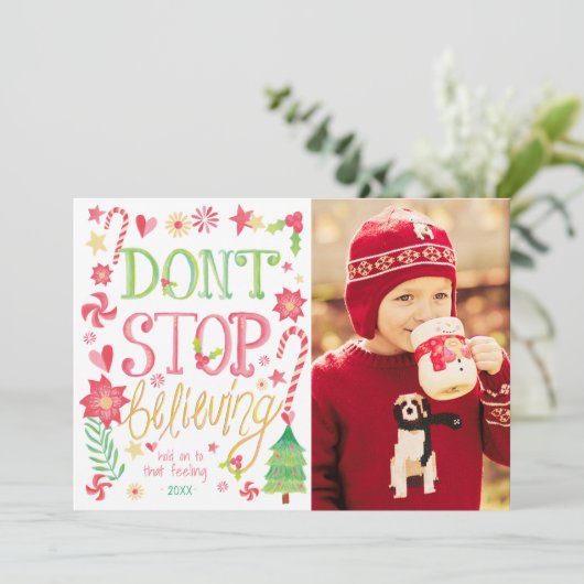 Een kerstkaartje met kerstcadeau feestdagenkaart (Staand voorkant)