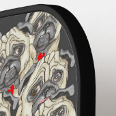 Een kiezelsteen van de Pugs Pickleball Paddle (Links Detail)