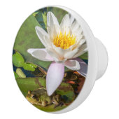 Een kikker onder een lelie keramische knop (Rechts)