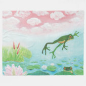 Een kikker springt in de afbeelding van de Pond Fleece Deken (Voorkant (Horizontaal))