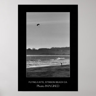 EEN KITE VLIEGEN, STINSON BEACH CA., ONS POSTER