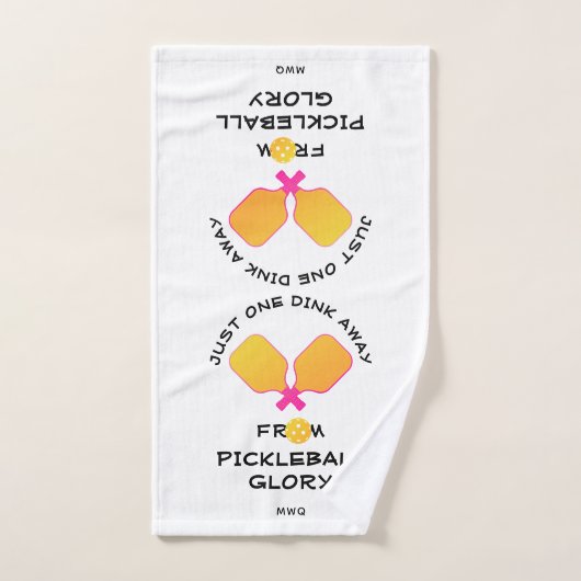 EEN KLAP VERWIJDERD VAN DE ROEM Pickleball Handdoek (Handdoek)
