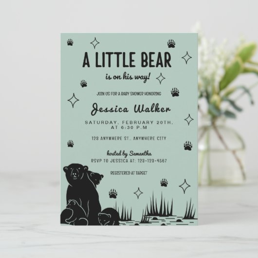 Een klein Beer is onderweg naar het Baby shower Kaart (Staand voorkant)