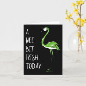 Een klein beetje Iers vandaag Flamingo St. Patrick Kaart (Gele Bloem)