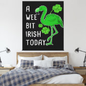 Een klein beetje Iers vandaag | Lucky Flamingo | F Canvas Afdruk (Insitu (Slaapkamer))