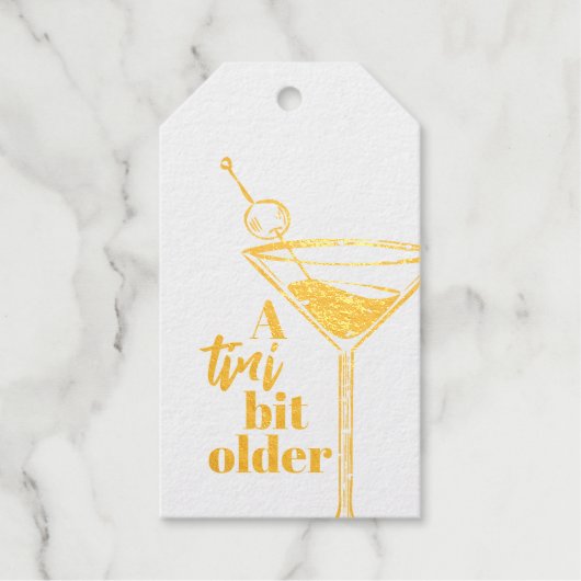 Een klein beetje ouder cocktail verjaardagsfeestje cadeaulabels (Voorkant)