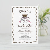 Een klein beetje ouder Espresso Martini Verjaardag Kaart (Staand voorkant)