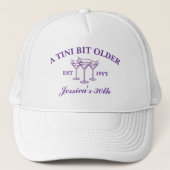 Een klein beetje ouder Paarse aangepaste verjaarda Trucker Pet (Voorkant)