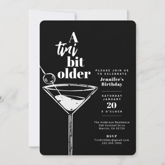 Een klein beetje ouder zwart martini verjaardagsfe kaart (Voorkant)