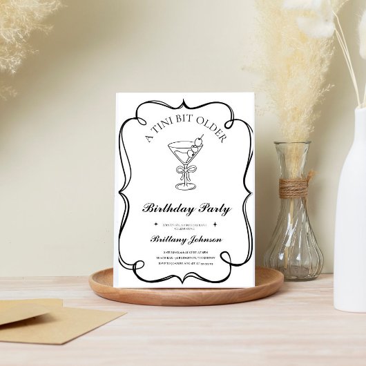 Een klein beetje oudere Martini verjaardag Kaart