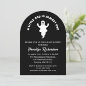 Een klein boe is bijna verschuldigd Halloween baby Kaart (Staand voorkant)