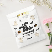 Een klein boekje is bijna klaar! Halloween-Baby sh Bedankzakje (Gezegeld)