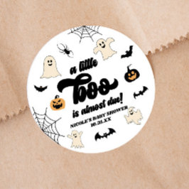 Een klein boekje is bijna klaar! Halloween-Baby sh Ronde Sticker