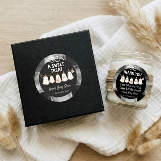 Een klein Boo is bijna fällig Cute Ghost Favor Ronde Sticker