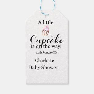 Een klein cupcake is op komst baby shower naam da cadeaulabel