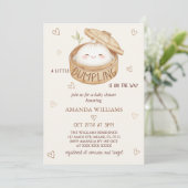 Een klein Dumpling is op komst Baby Shower Kaart (Staand voorkant)