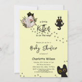 Een klein katje is onderweg naar Schattige kattenB Kaart (Voorkant)