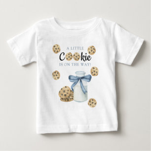 Een klein koekje is onderweg naar het Baby shower