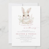 Een klein konijntje Elegant QR Baby shower Kaart (Voorkant)