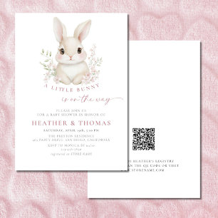 Een klein konijntje Elegant QR Baby shower Kaart