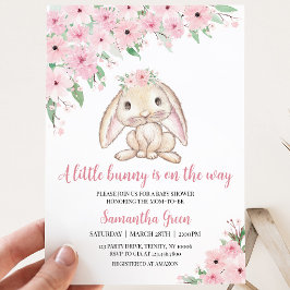 Een klein konijntje is op komst Baby Shower Kaart