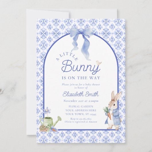 Een klein konijntje is op weg naar het Baby shower Kaart (Voorkant)