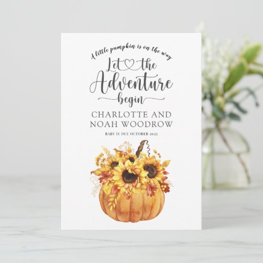 Een klein pompoenavontuur begint zwanger te worden aankondiging (Staand voorkant)