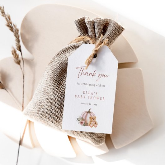 Een klein pompootje teddybeer gunsttag cadeaulabel